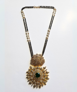 Alternative view of Victorian Polish Short Mangalsutra – Elegant & Modern Look