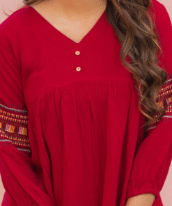 Alternative view of Rayon Wrinkle Printed Top – RED