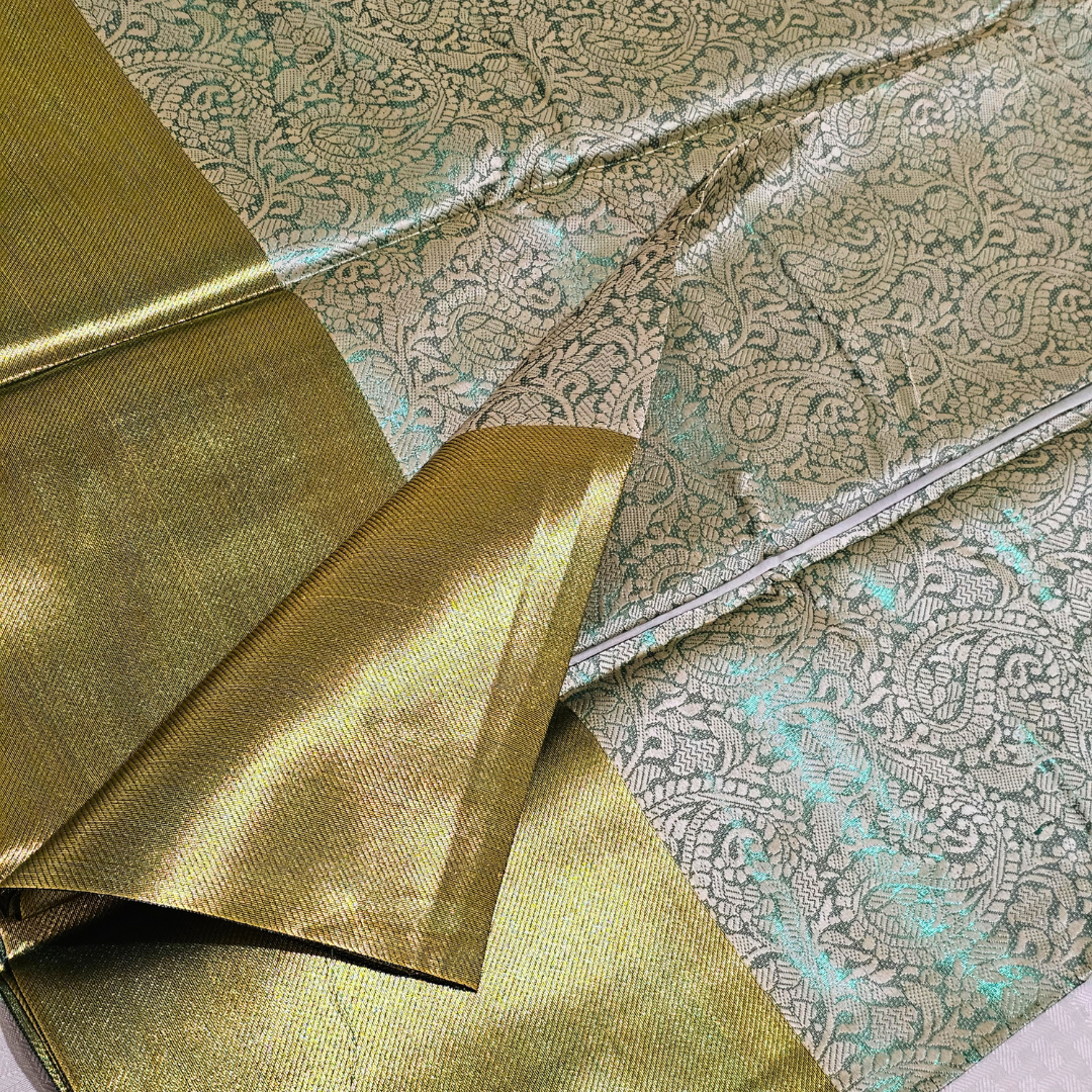 Aurora Green Pattu Silk Saree with Golden Border - Image 3